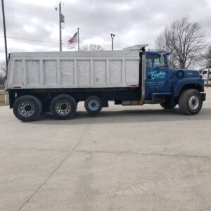 1996 Ford L 9000 Quad/A Dump Truck